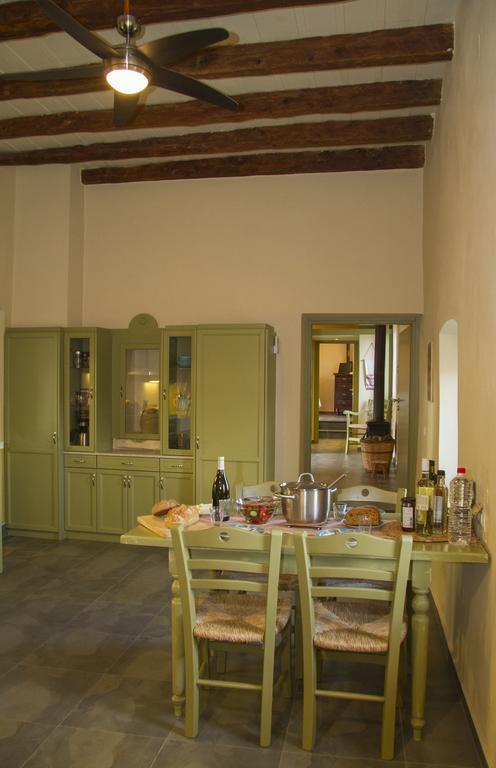 Agapi Holiday House Сивас Экстерьер фото